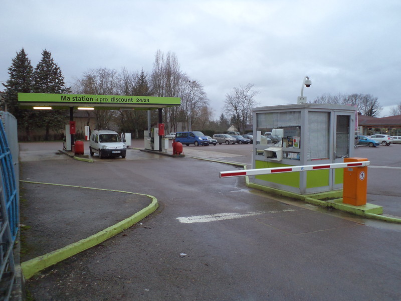 STATION SERVICE 24/24 - INTERMARCHE SEMUR-EN-AUXOIS